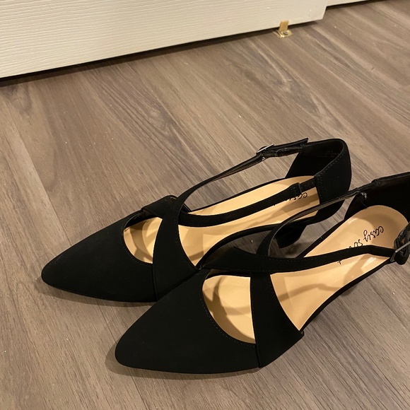 Shoes - Picture 1 of 1